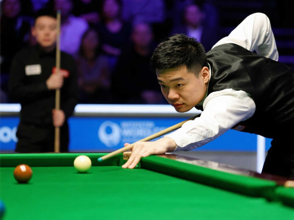 坐稳球队首 坐稳球队首